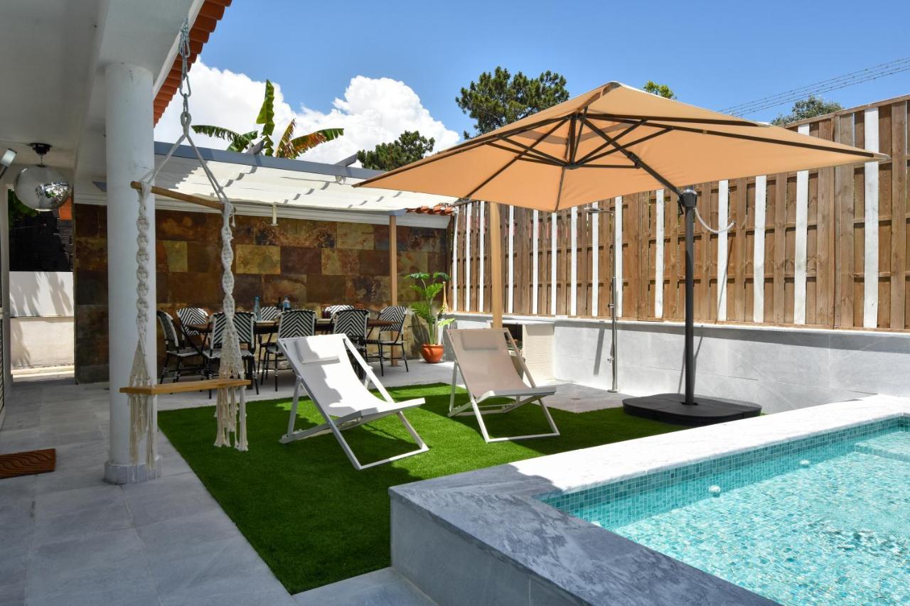 Aroeira Villa With Heated Pool By Golf Course, Beach And Lisbon エクステリア 写真
